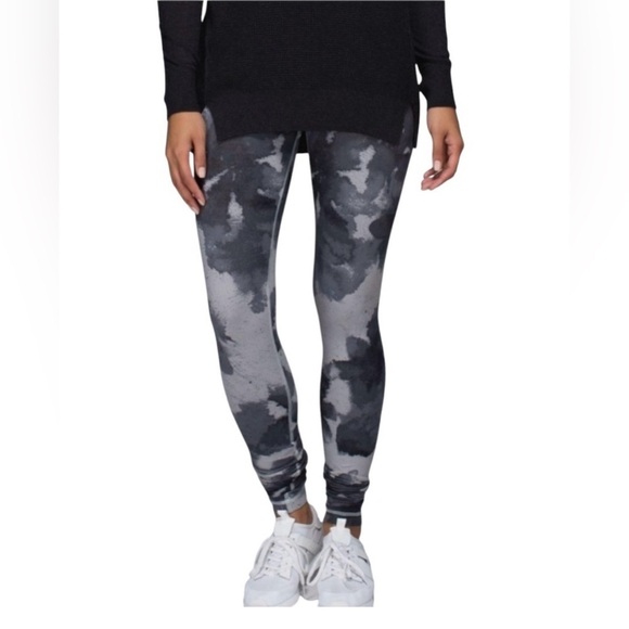 lululemon athletica, Wunder Under Pant /
Leggings, Gray, Size 6 🏃‍♀️‍➡️ - Picture 5 of 12